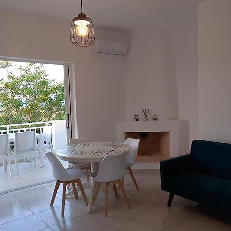 Retreat Apartments In Drosia - 2 Bedrooms Apartment Makris Gialos  Exterior photo